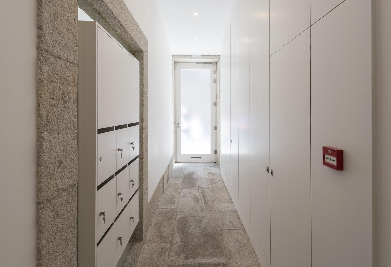 LovelyStay - Rico's Apartment - Almada 2º F Porto Exterior foto